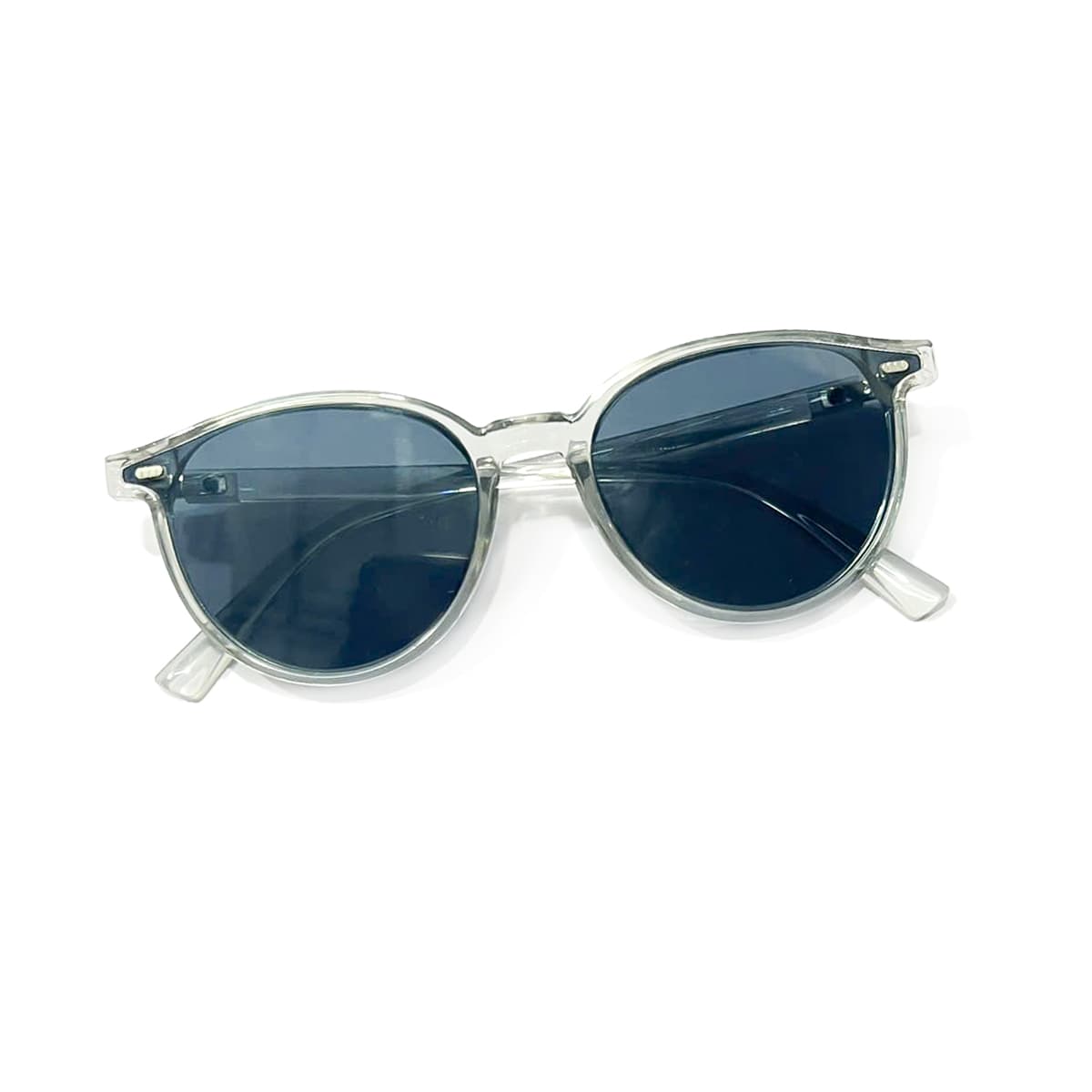 Kính Mát Tròn Gọng Trong Suốt C71 – Phong Cách Trẻ Trung Unisex